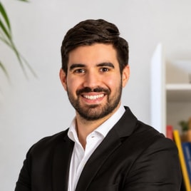Photo of Andrés Romero Braz, Financial coach