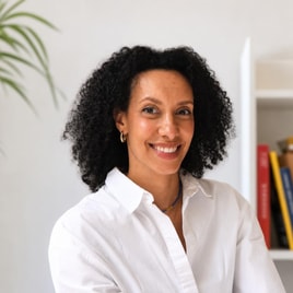 Portrait of Gloria van Vonderen,