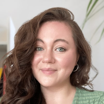 Portrait of Holly Paglia, Psicólogo