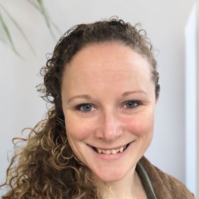 Portrait of Samantha Saxton, Psychologist